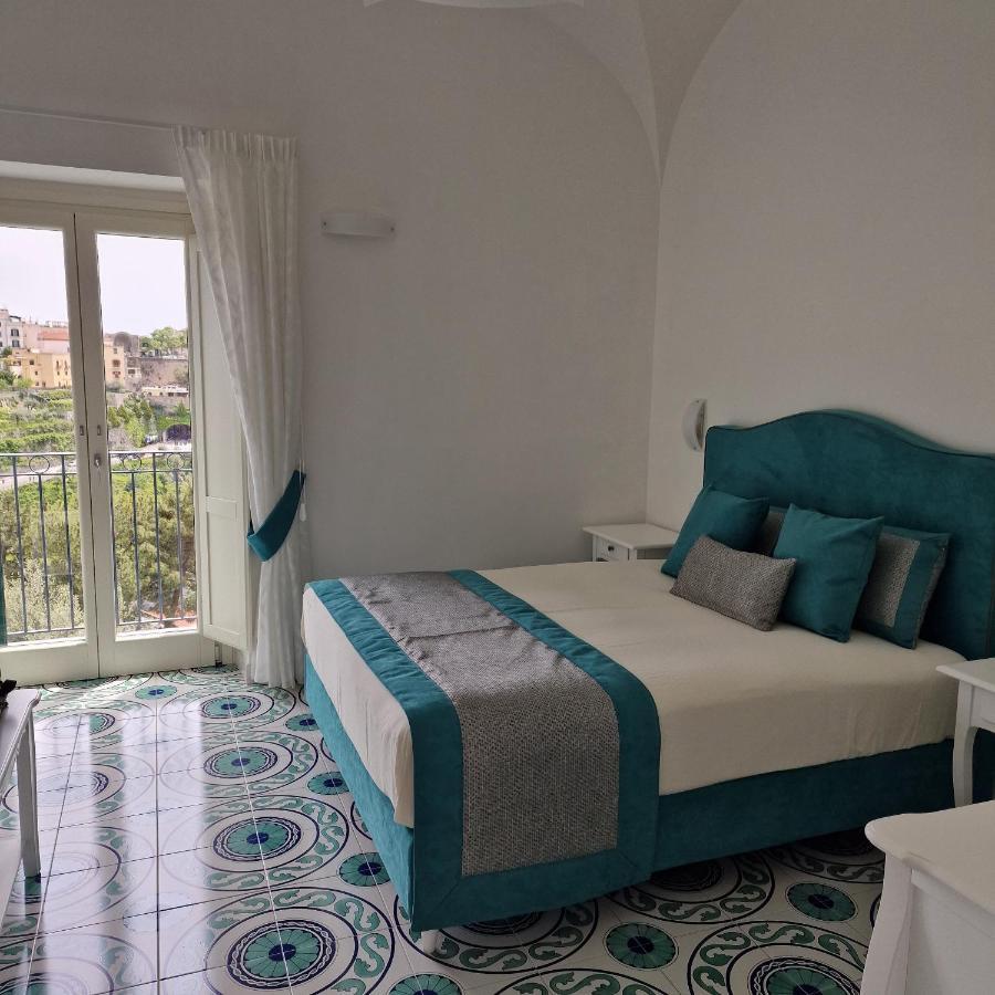 Suites In The Amalfi Coast - Guesthouse With Terrace Near Amalfi - Breathtaking View Of Ravello Скала Екстер'єр фото