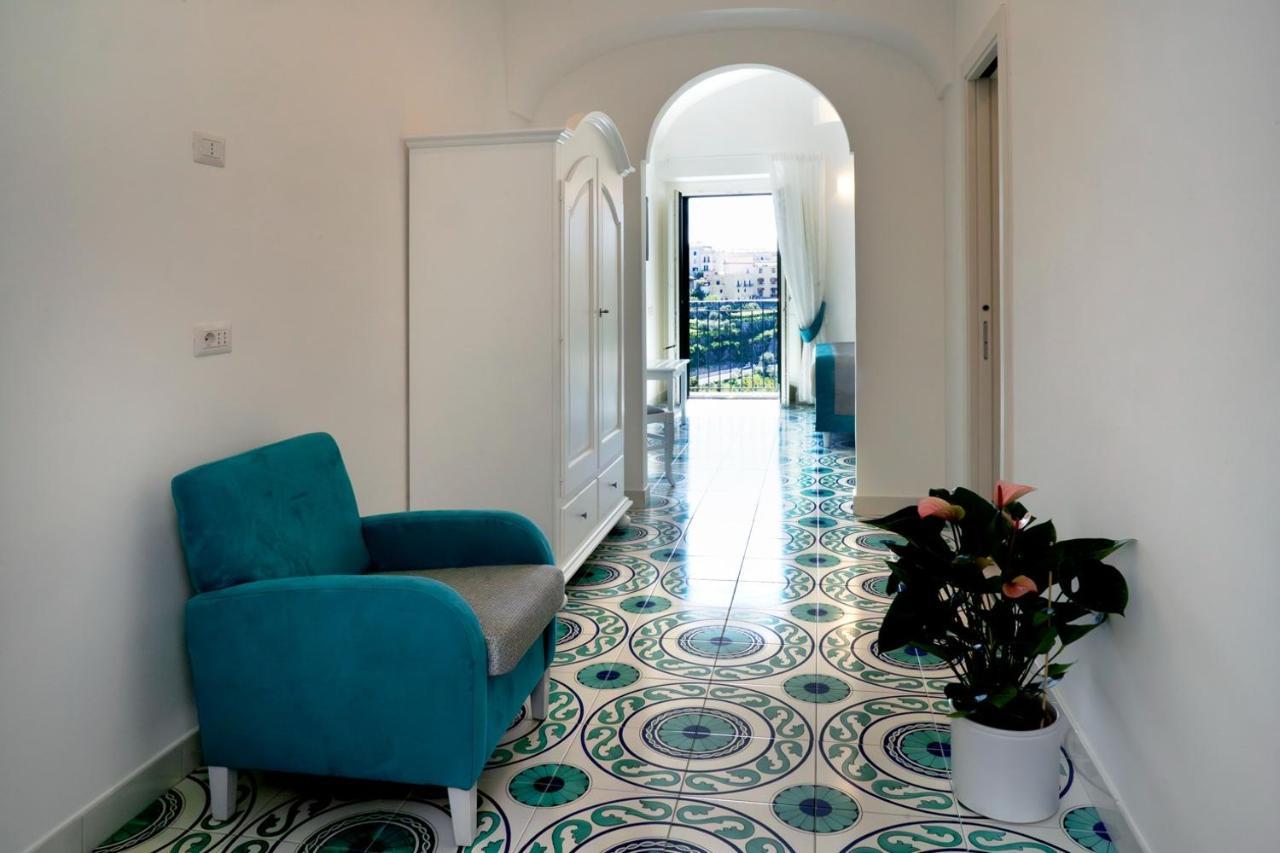 Suites In The Amalfi Coast - Guesthouse With Terrace Near Amalfi - Breathtaking View Of Ravello Скала Екстер'єр фото