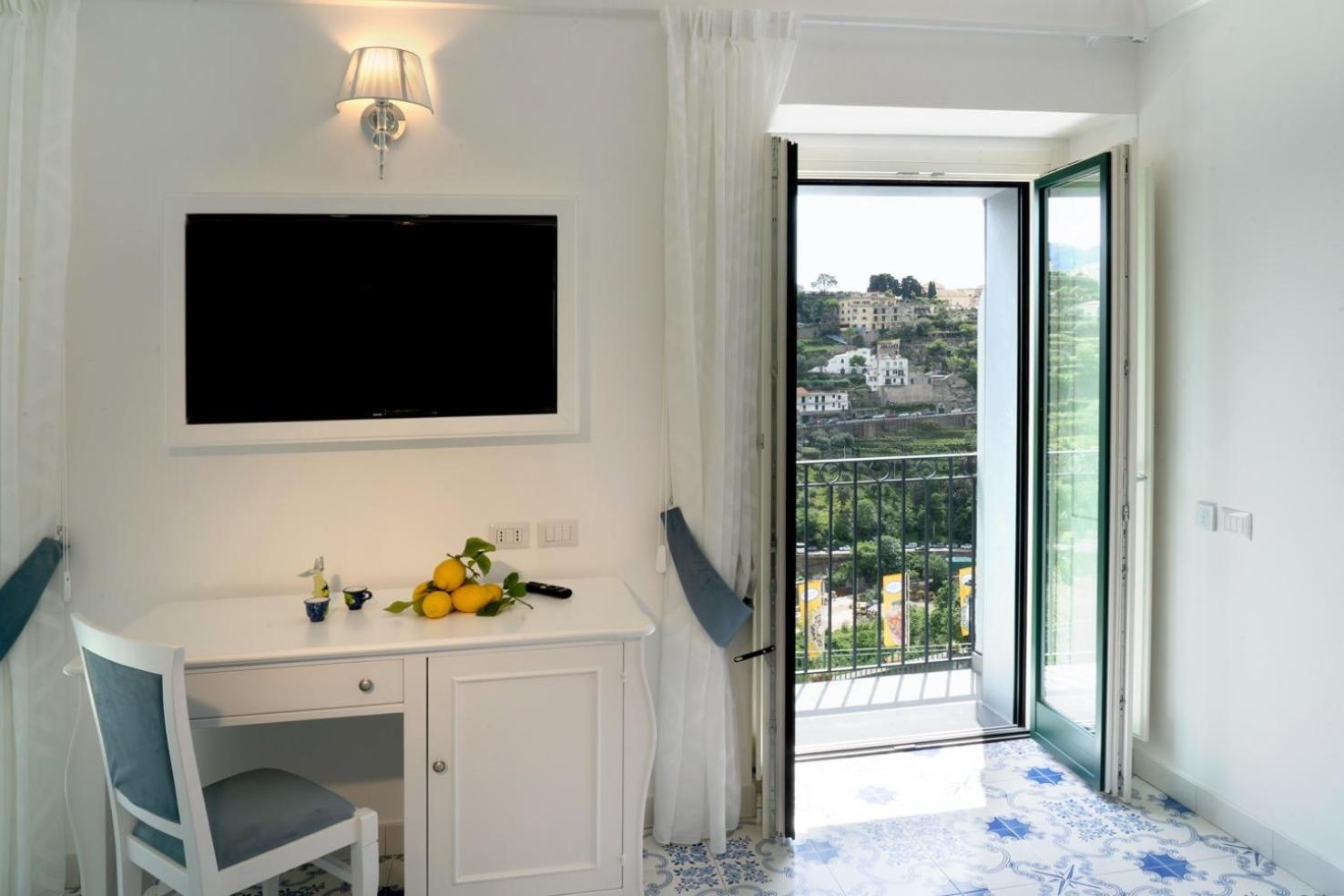 Suites In The Amalfi Coast - Guesthouse With Terrace Near Amalfi - Breathtaking View Of Ravello Скала Екстер'єр фото