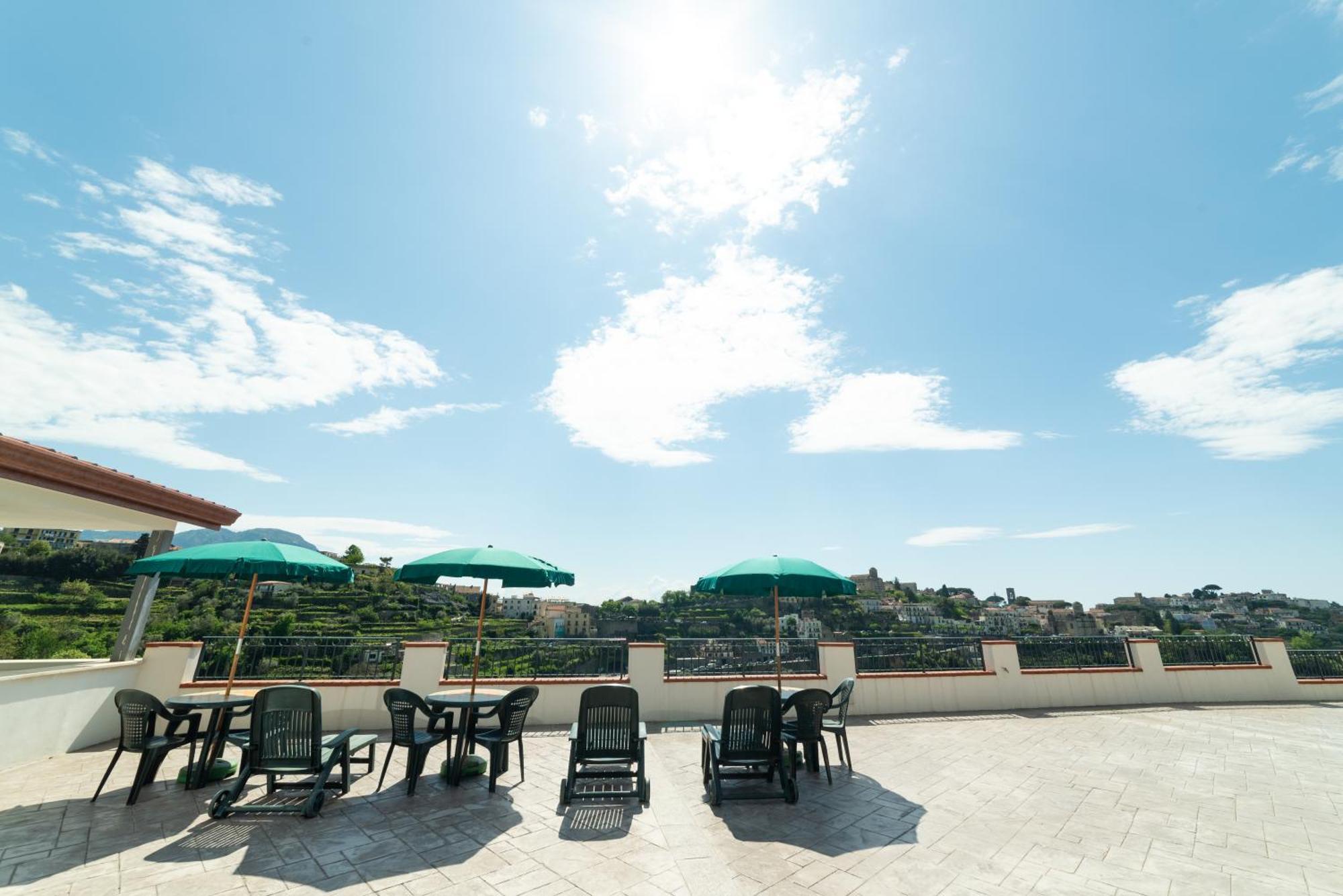 Suites In The Amalfi Coast - Guesthouse With Terrace Near Amalfi - Breathtaking View Of Ravello Скала Екстер'єр фото